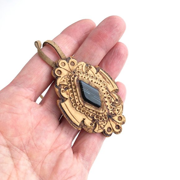 Birch Bark, Black Sardonyx, and Leather Necklace - Picture 5 of 9